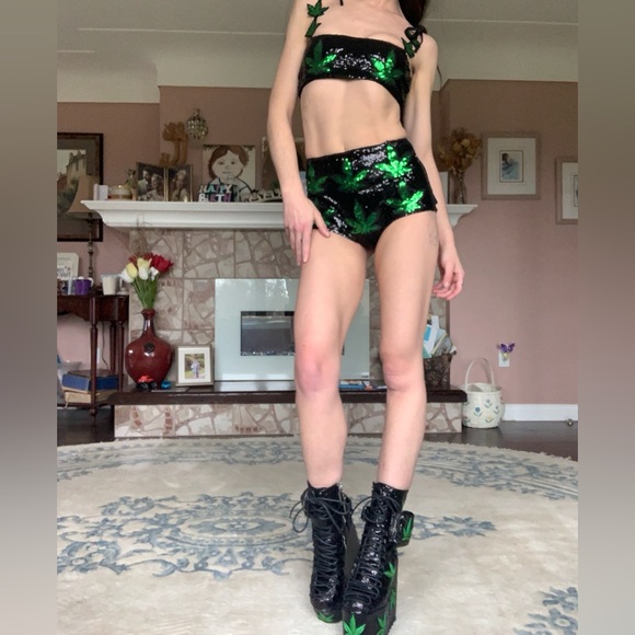 Dolls Kill Club Exx See Me Rollin’ Sequin Top and Shorts Set - Picture 3 of 17